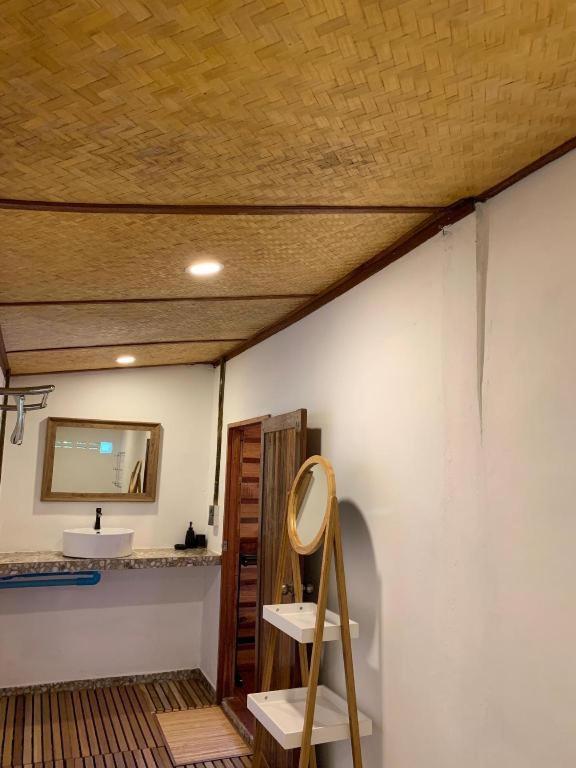 Pitiusas Beach Resort Koh Lipe Eksteriør bilde